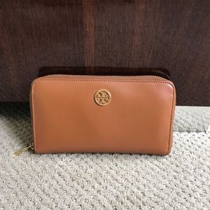 Tory Burch Wallet
